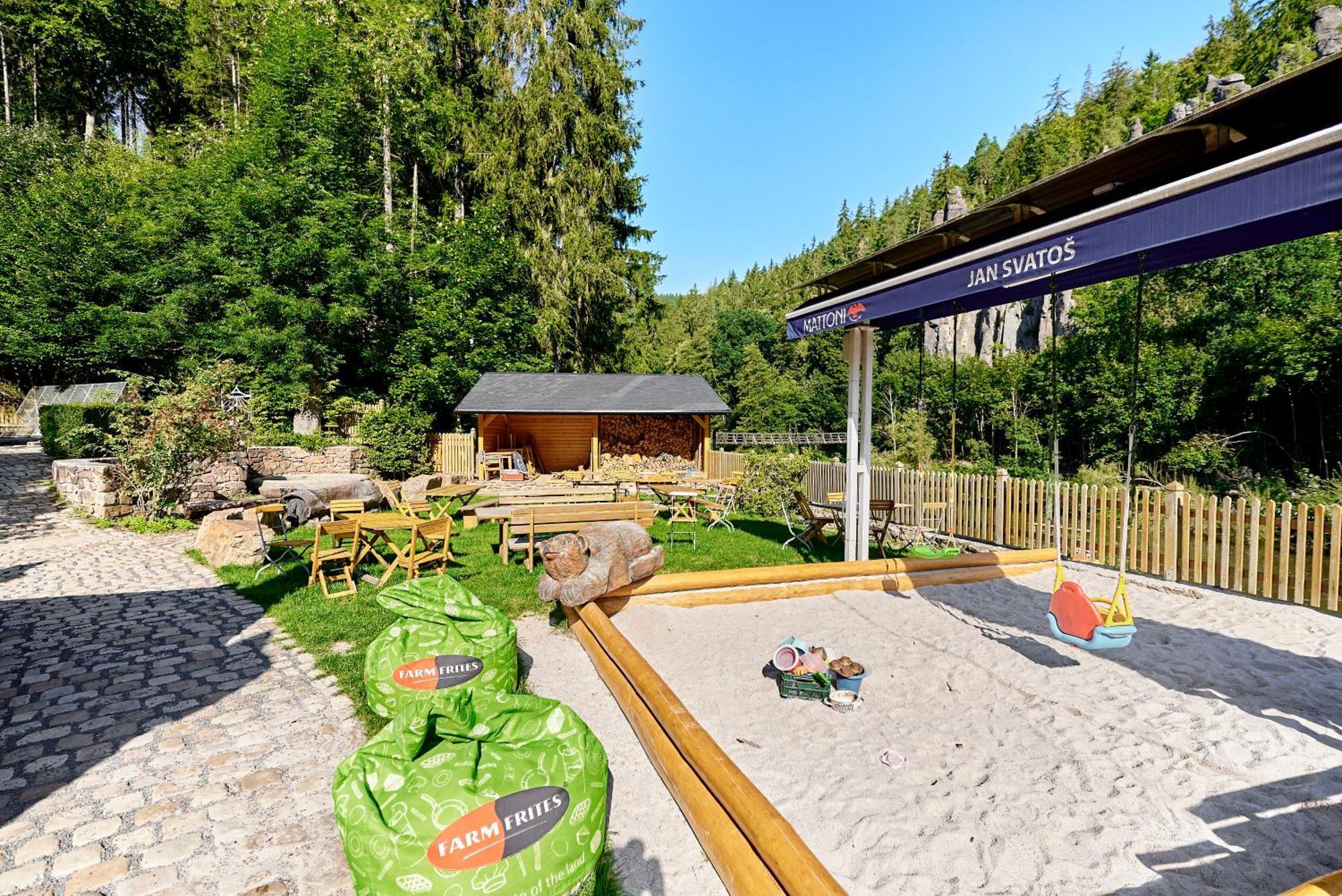 Apartmany Svatosske Skaly Loket Exteriör bild