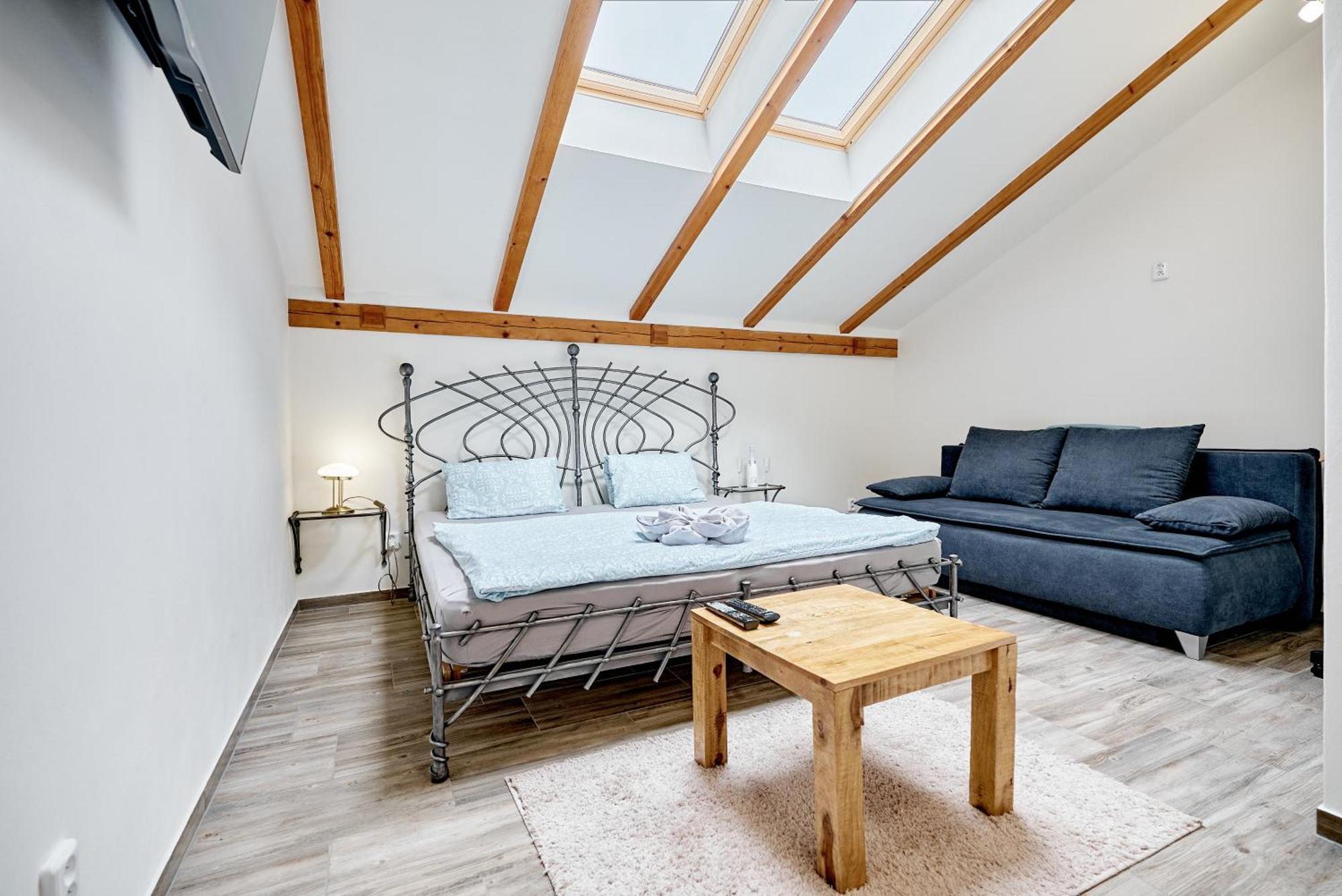 Apartmany Svatosske Skaly Loket Exteriör bild